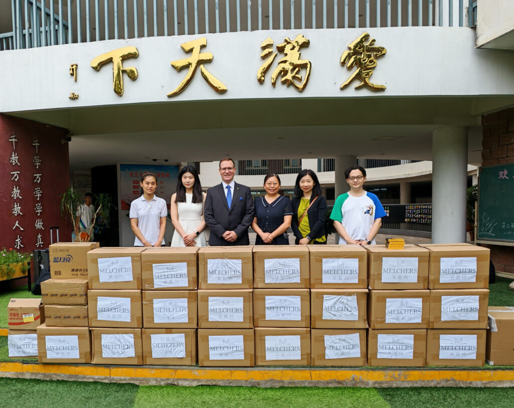 Melchers China Wohltätigkeitsinitiative an der Dandelion Middle School: Unterstützung von Kinderträumen