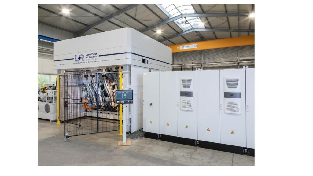 Die Melchers Gruppe und Laubinger + Rickmann GmbH & Co. KG schließen eine strategische Kooperation um gemeinsam neue Möglichkeiten auf dem Markt für Aluminiumprofil-Richtverfahren zu erkunden