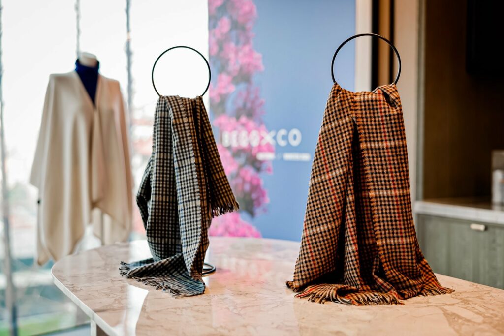 <span style='text-transform: none'>Begg x Co</span> präsentiert gemeinsam mit Melchers in Shanghai die Herbst / Winter 2026- und Heimkollektion